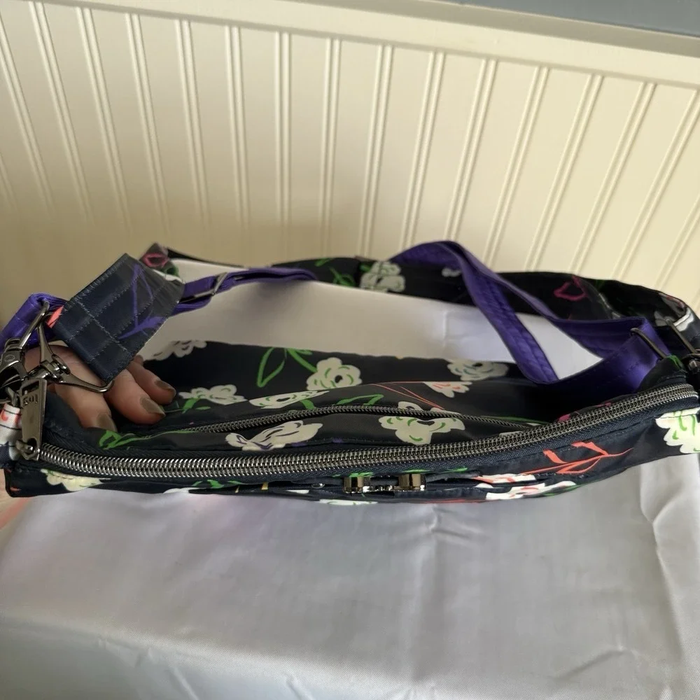 Lug FLare 2 Crossbody Shoulder Bag Purse Bright Floral Flower Navy Blue NWOT